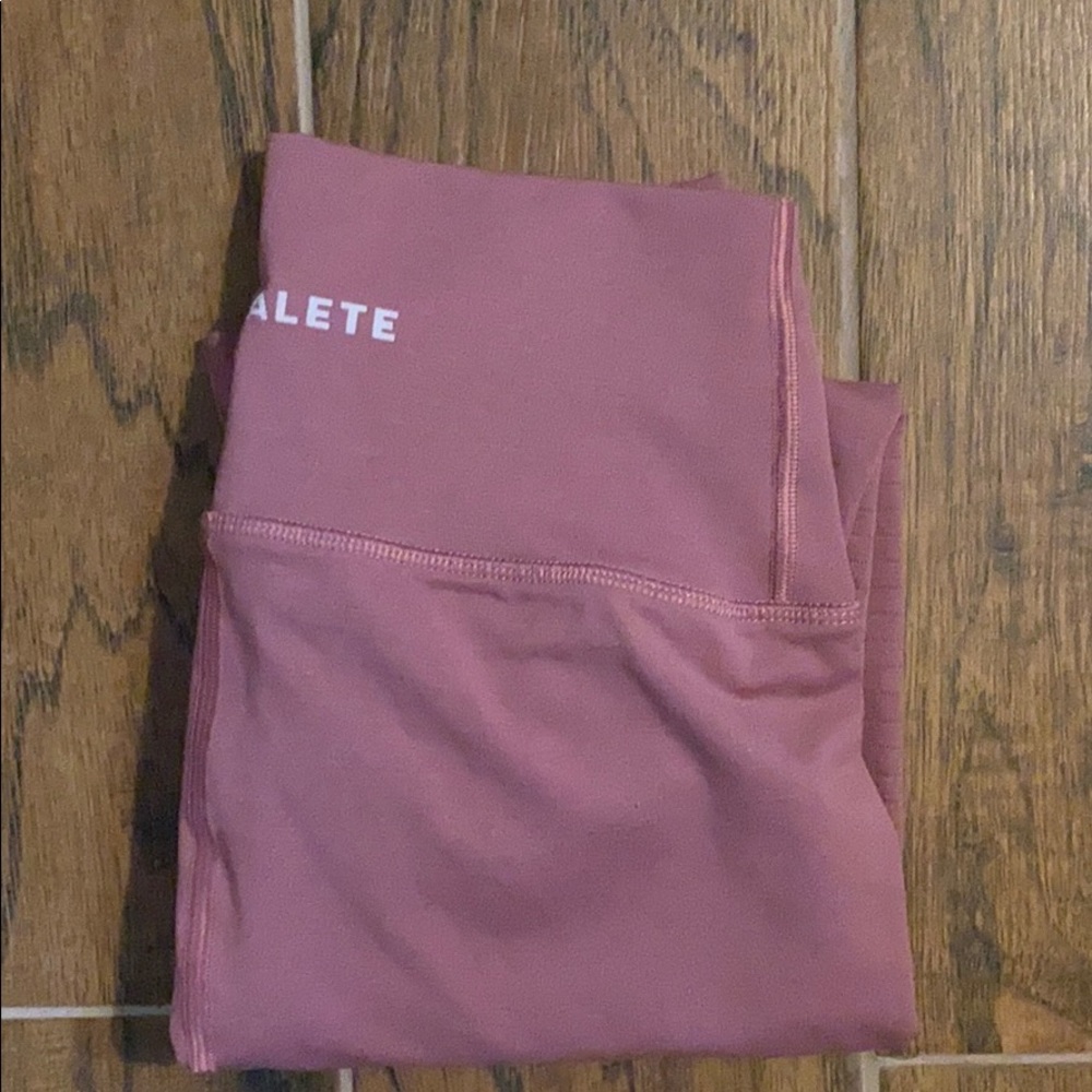 alphalete leggings